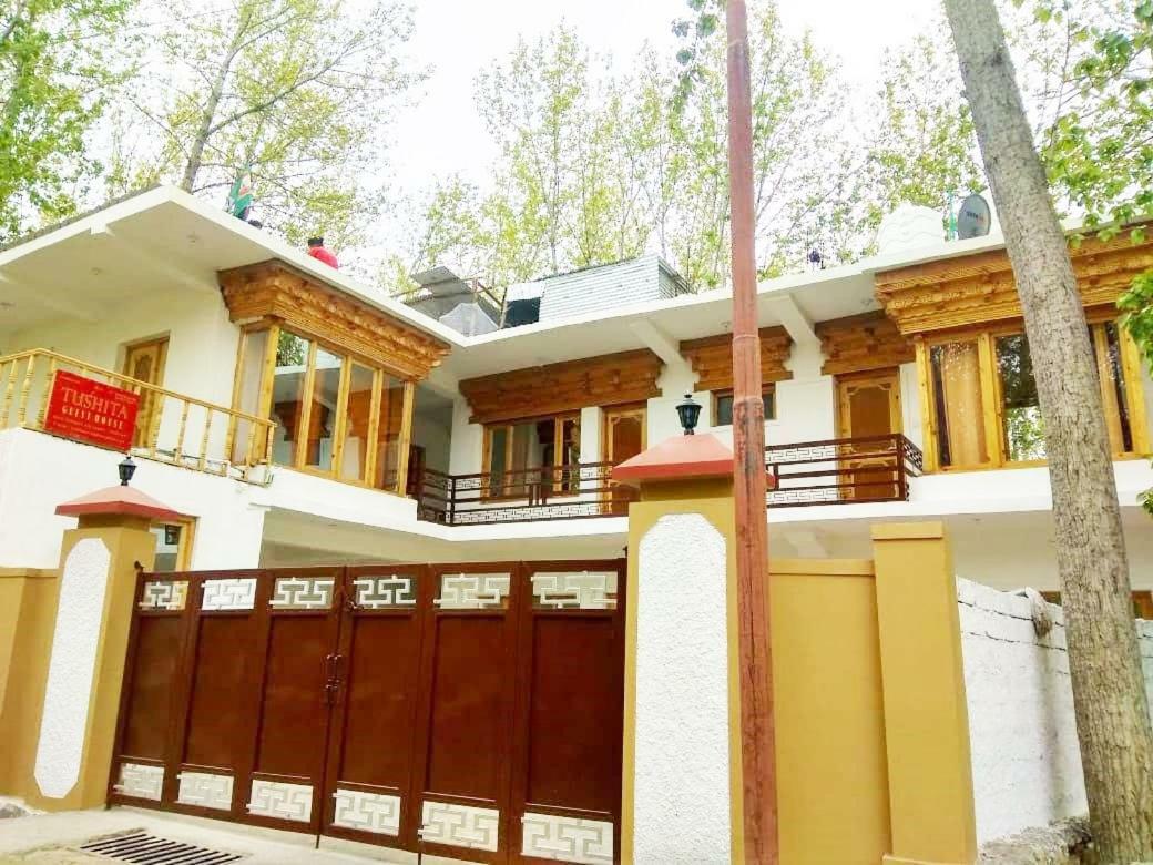 Tushita Ladakh Hotel Лех Екстериор снимка